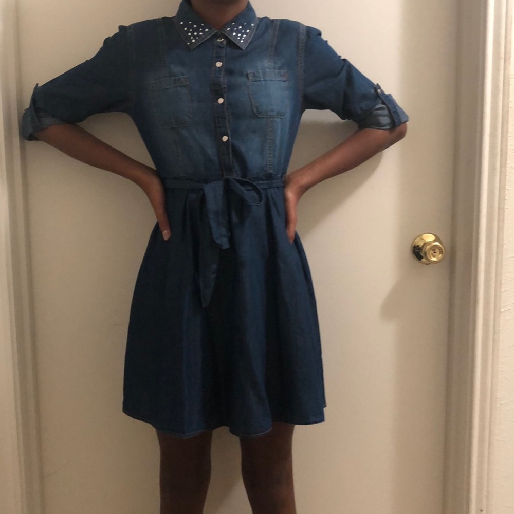 Girls (size 12) chambray dress.